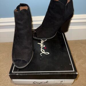 Qupid Black Open Toe Heeled Boots